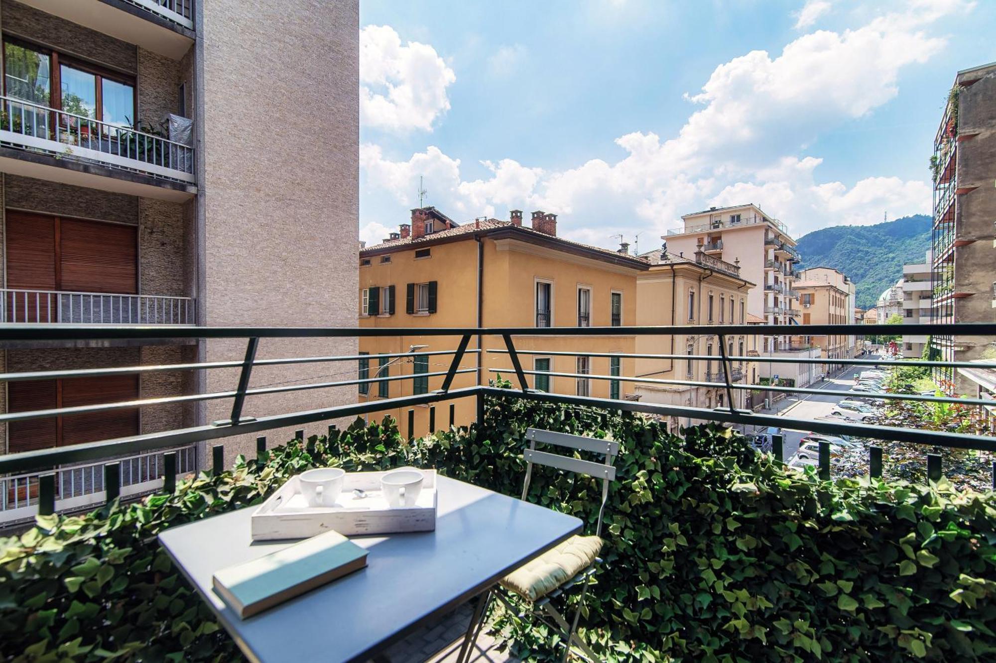Rezzonico Suites - By Myhomeincomo Exterior photo